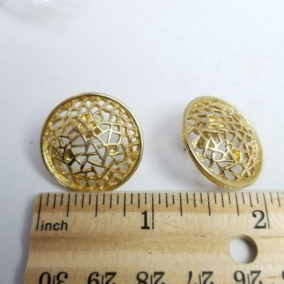 Vintage Gold Tone Stud Earrings Dome Shape Filigree Design, 80s 90s Style - Picture 4 of 6